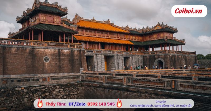 Địa điểm thầy xem bói công việc, bói tình duyên qua chỉ tay ở Huế
